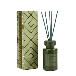 GC Guy laroche 50ml green/pomegranate room fragrance diffuser