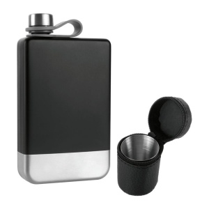 MC TAHAT hip flask set