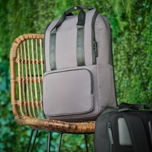 Rucsac București 18L rPET. Buzunar frontal. Încape laptop de 15,6". - Img 17
