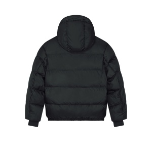 ST/™ Puffer – The oversized puffer jacket