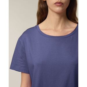 ST/™ Stella Serena – The iconic mid-light women's scoop neck t-shirt