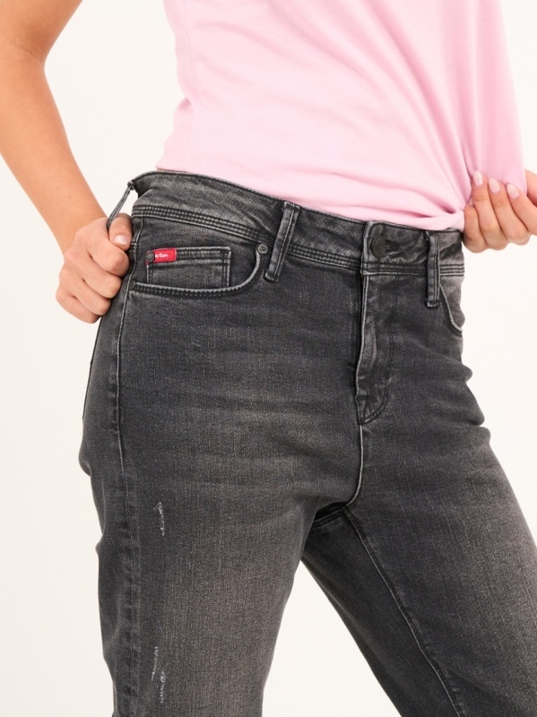 Lee Cooper - Blugi dama girlfriend de culoare inchisa cu aspect decolorat - Img 2