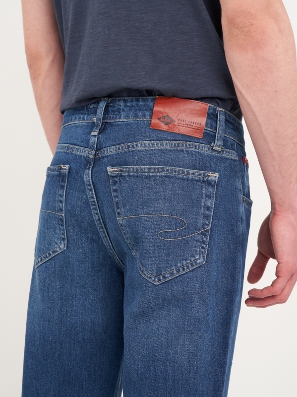 Lee Cooper - Blugi barbat regular cu aspect usor decolorat - Img 3