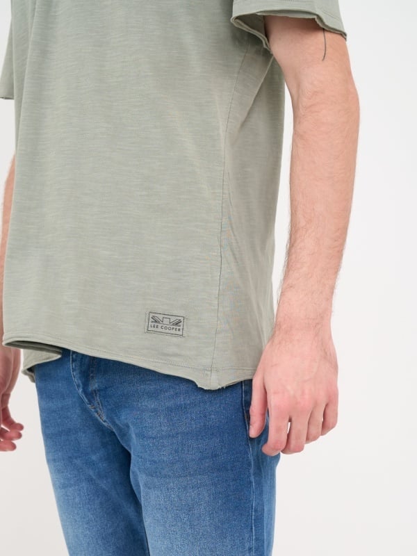 Lee Cooper - Tricou barbat de culoare uniforma cu detalii - Img 2