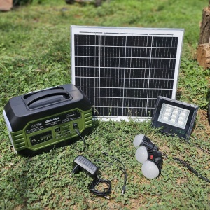 Kit Portabil Energie Solară GDLITE-9002 – 100W, Panou Solar, Boxă FM/MP3, Iluminare LED, Geantă de Depozitare - Img 3