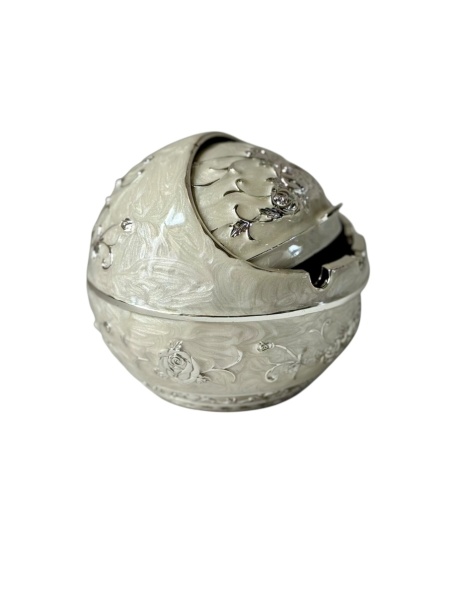 Scrumiera Argintata Cu Email si Capac D 10CM