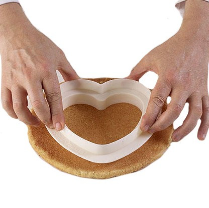 Forma Silicon Tort Inima 3D Ti Amo + Cutter, 17 x 16.4 x H 6.3 cm
