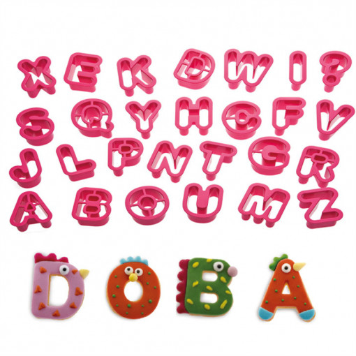 Plastic Alphabet Cutters 5.2 x H 2.2 cm, 27 pcs