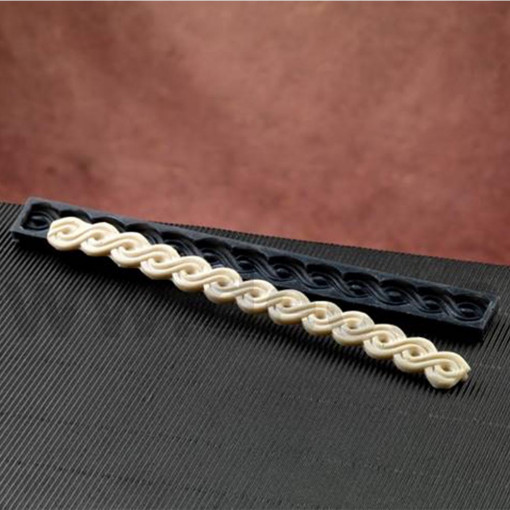 Класически силиконов калъп Classic Edge, 20,5x1,4 cm