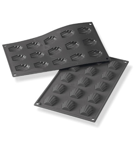 Szilikon forma Madeleine 4.4x3.4x3.4xH1cm, 15 üreggel