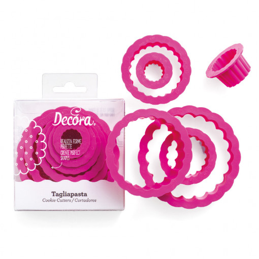 Plastic Round Scalloped Cutters, R 1.5 - 8 x H 2.2 cm, Set of 6 pcs