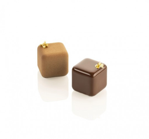 Силиконова 3D форма Cub 4,5 x 4,5 x H 4,5 cm, 12 кухини x 85 ml