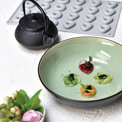 Силиконови триъгълници Gourmand 3,3 x 3,2 x H 1 cm, 24 кухини
