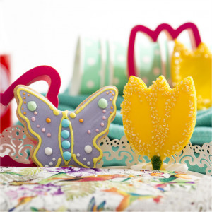 Műanyag vágók Tulipán és pillangó, R 7 és 7,5 x H 2,2 cm, 2 db - Img 3