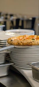 Paleta Rotire Pizza in Cuptor, Profesional Rotund Perforat, Inox Ø 21 cm, Maner 150 cm Negru - Img 3