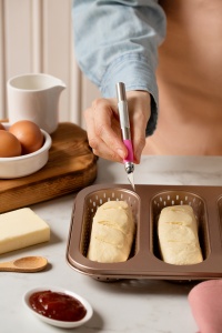 Perforated Baguette Tray – 4 Compartments, 33.6 x 22 x H 3 cm, Non-stick Metal - Img 2