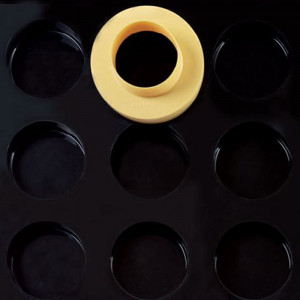 Silicone mould Gianluca Fusto, Single-portion Round, Ø 7.4 x h 1.5 cm, 64 ml, 12 cavities - Img 2
