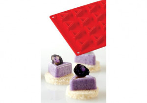 Силиконови триъгълници Savarin Mignon 3x3xh1.35cm, 28 вдлъбнатини - Img 2