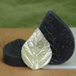 Mulaj Silicon Frunza Ascutita cu Margini Drepte, 9 x 6.7 cm - Img 1