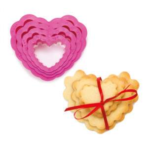 Plastic Heart Scalloped Cutters R 4 - 8 x H 2.2 cm, 4 pcs - Img 3