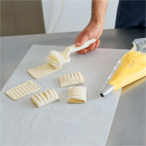 Rola Decor - Perforare Strudel 6 cm, Material Plastic - Img 4