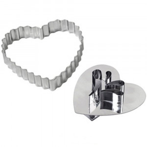 Festooned Heart - Stainless Steel Cutter with Product Centre, Ø 13 x H 3.5 cm - Img 1