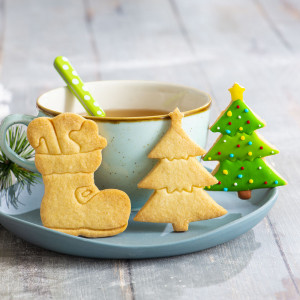 Plastic Christmas Cutters - Christmas tree, R 6 - 8 x H 2.2 cm, 2 pieces - Img 2