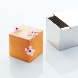 Rozsdamentes acél sütőforma New York Roll Cub, 7 x 7 x H 7 cm, térfogat 342 ml