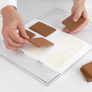 Silicon Ice Cream Sandwich Sandwich Biscuit Double, 2 silicone moulds x 5 cav. 6.8 x 9.9 x H 2 cm, 134 ml (BISC04) - Img 5
