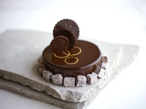 Тъмен шоколад от Виетнам, 73% какао, Belcolade, 1 кг - Img 2
