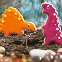 Dinoszauruszok - Műanyag vágókések R 9 és 10 x H 2,2 cm, 2 db - Img 2