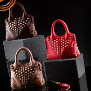 Mulaj Silicone 3D Lady Bag with Metallic Colours, 10.5 x H 11.5 cm - Img 3