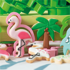 Palmier si Flamingo - Decupatoare Plastic Ø 9.5 si 10 x H 2.2 cm, Set 2 Buc - Img 2