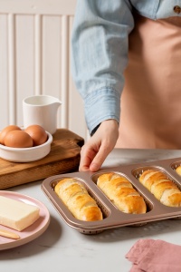 Perforated Baguette Tray – 4 Compartments, 33.6 x 22 x H 3 cm, Non-stick Metal - Img 3