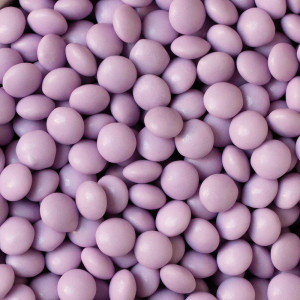 Lila csokoládé lapított gyöngyök Ø 10 mm, 80 gr - Img 2