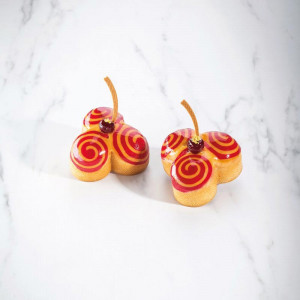 Microperforated Tarte Viennoiserie by Johan Martin Trifoi 10.2 x 9.8 x H 4.5 cm - Img 3