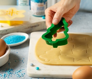 Plastic Plastic Christmas Cutters - Bradut, Ø 8 x H 2 cm - Img 3