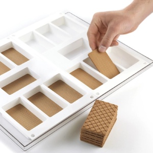 Бисквитен сандвич Ice Cream Sandwich Slim, 2 силиконови форми x 6 кухини. 12 x 4,5 x H 2 cm, 110 ml (BISC03) - Img 3