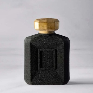 Classic 3D Classic parfümös üveg, 8,8 x 4,4 x H 12,7 cm, Matrite műanyag szett 2 csokoládé tárgyak - Img 2