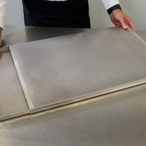 Kit 2 Tavi Aluminiu Perforat pentru Foietaj, 60 x 40 x H 1 cm - Img 2