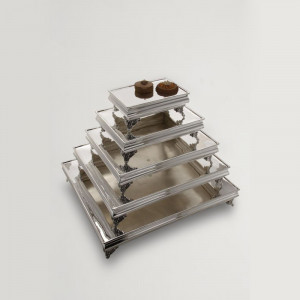 Rectangular silver-plated brass cake stand, 60 x 50 x H 12 cm, Cardinal style - Img 2