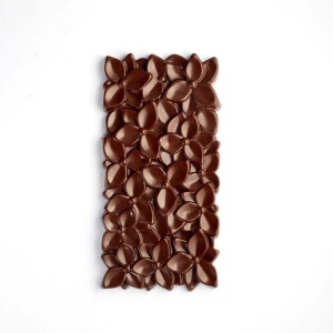 Tablete Ciocolata 15.4 x 7.7 x H 1.1 cm - Matrita policarbonat Flori, 3 cavitati, 100 gr - Img 3