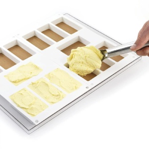 Бисквитен сандвич Ice Cream Sandwich Slim, 2 силиконови форми x 6 кухини. 12 x 4,5 x H 2 cm, 110 ml (BISC03) - Img 4