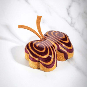 Microperforated Tarte Viennoiserie by Johan Martin Fluture 10.9 x 8.2 x H 4.5 cm - Img 3