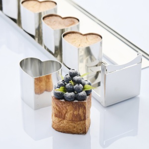 Stainless Steel Baking Tin Products Geometric Heart Pattern, 5.6 x 6.5 x H 6 cm, Vol. 154 ml