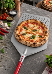 Lopata Pizza Tulip Profesional Alungit Perforat, Aluminiu Anodizat 24X60 cm, Maner 150 cm Rosu - Img 2