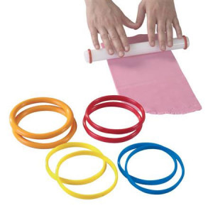 Small Merdenea Rings Ø 2.5 cm, Set of 8 pieces - Img 1