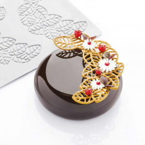 Силиконова форма PavoDecor Leaves с форма на полумесец, 3 кухини 14 x 10 x H 0,2 cm, 8,5 ml - Img 3