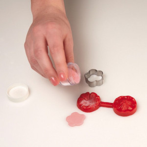 Hydrangea Flower - Stainless Steel Cutter and Silicone Moulding Ø 2.2 cm, Set 2 Pieces - Img 9