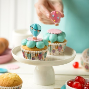 Sugar Decor - Baby Boy (Cloud, Moon, Teddy Bear, Balloons, Body, Message) 3-4 cm, 6 patterns, 6 pcs - Img 3